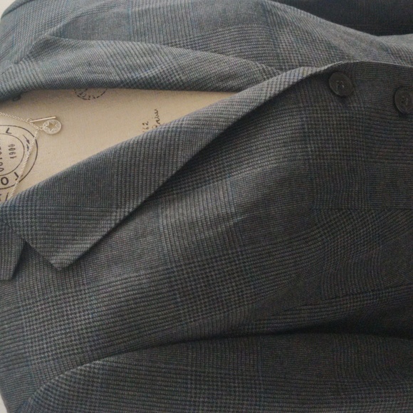 Jones New York Navy Multicolored Blazer (4) Like New, never worn - Picture 2 of 8